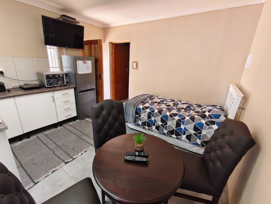 To Let 1 Bedroom Property for Rent in Pellissier Free State